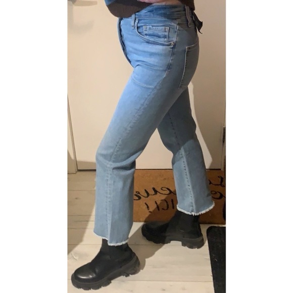 Veronica Beard high-rise cropped jeans - Picture 9 of 10